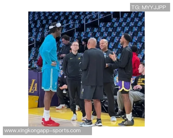 马威回顾对湖人比赛：混乱局面交织我们曾接近胜利的瞬间