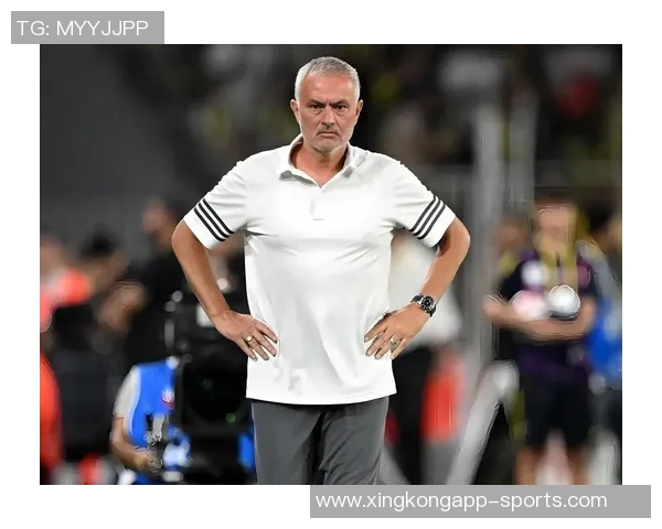 欧冠小组赛新规下16分直通晋级的可能性分析与历史对比